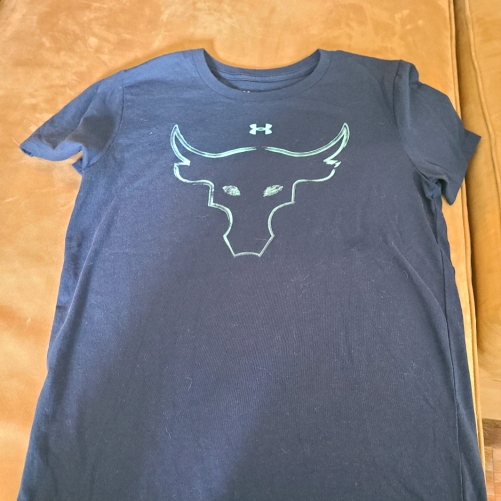 Under armour t shirt